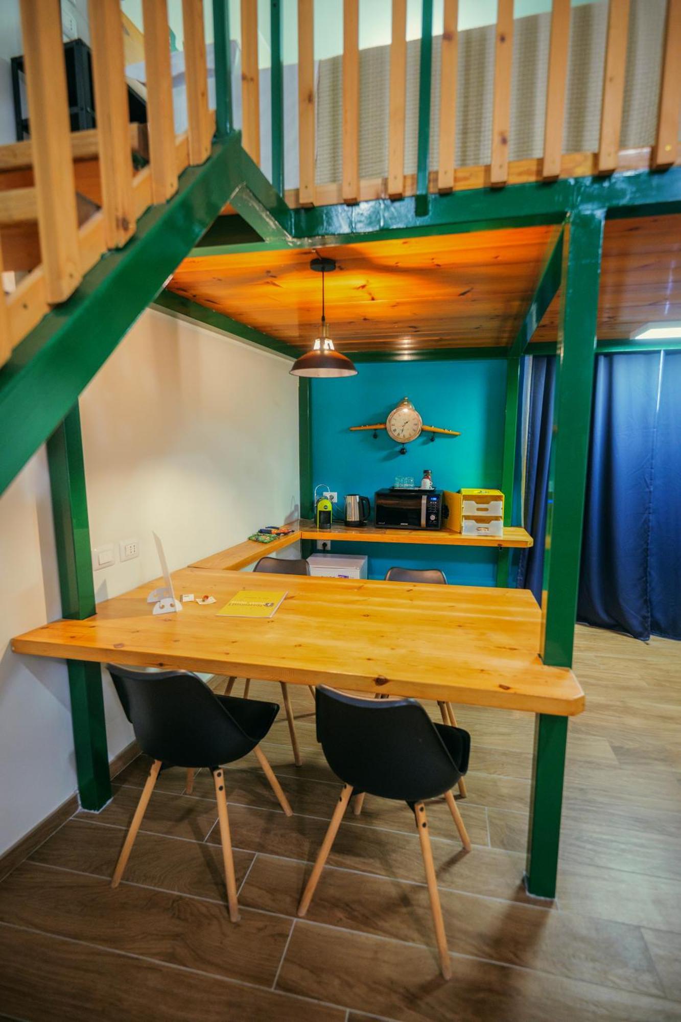 Terminal 1 Guest House Наполи Екстериор снимка