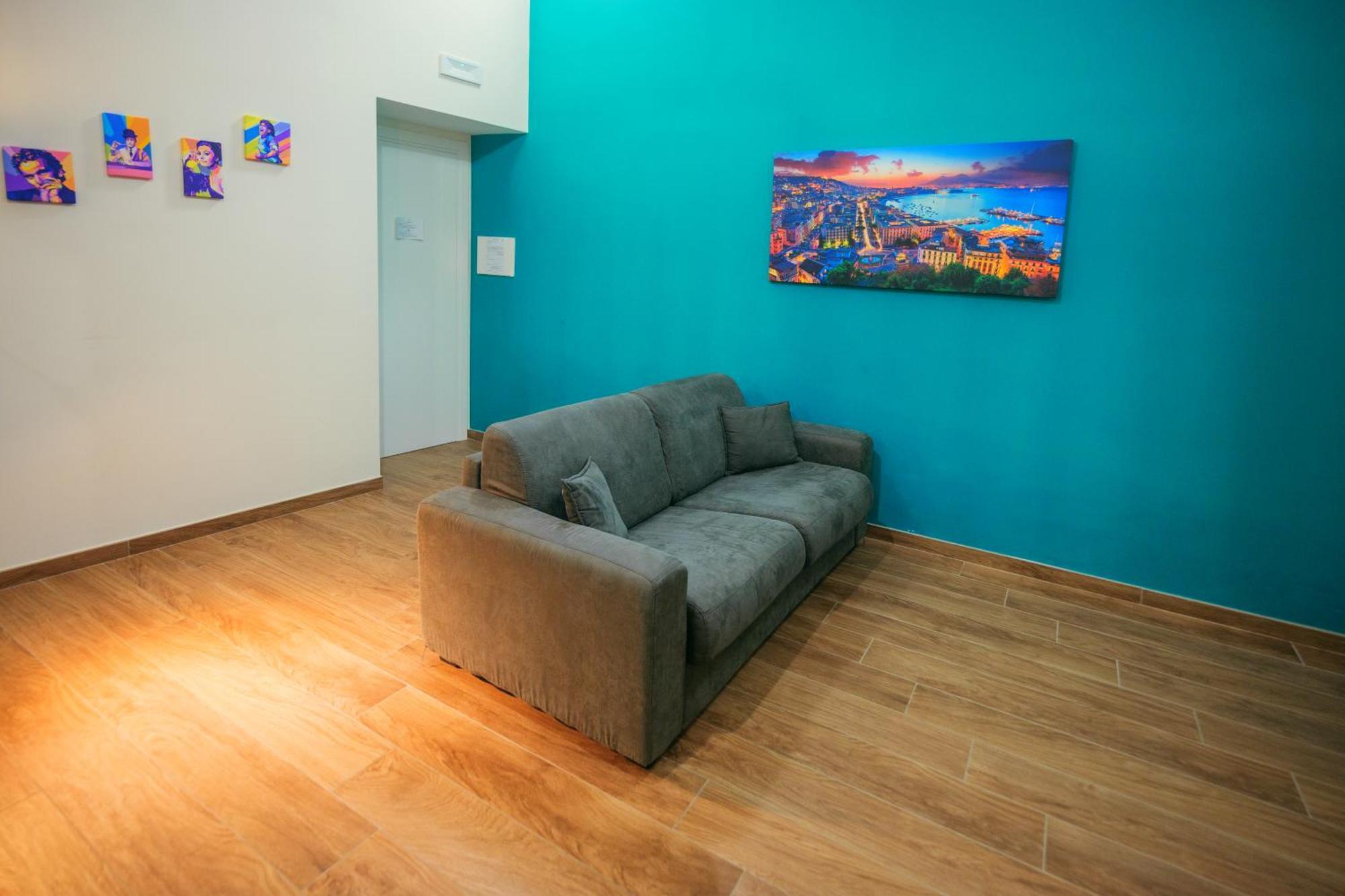 Terminal 1 Guest House Наполи Екстериор снимка
