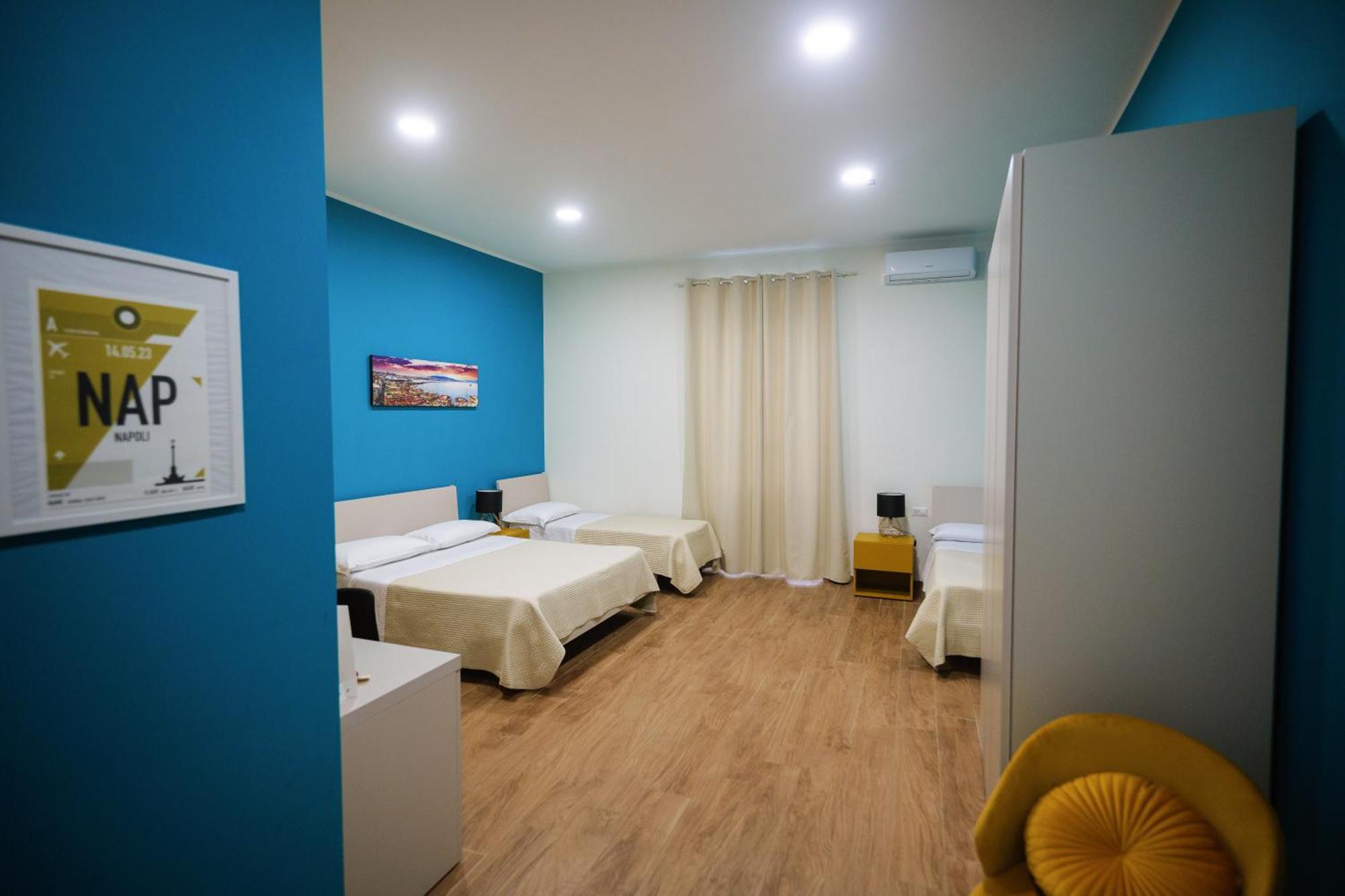 Terminal 1 Guest House Наполи Екстериор снимка