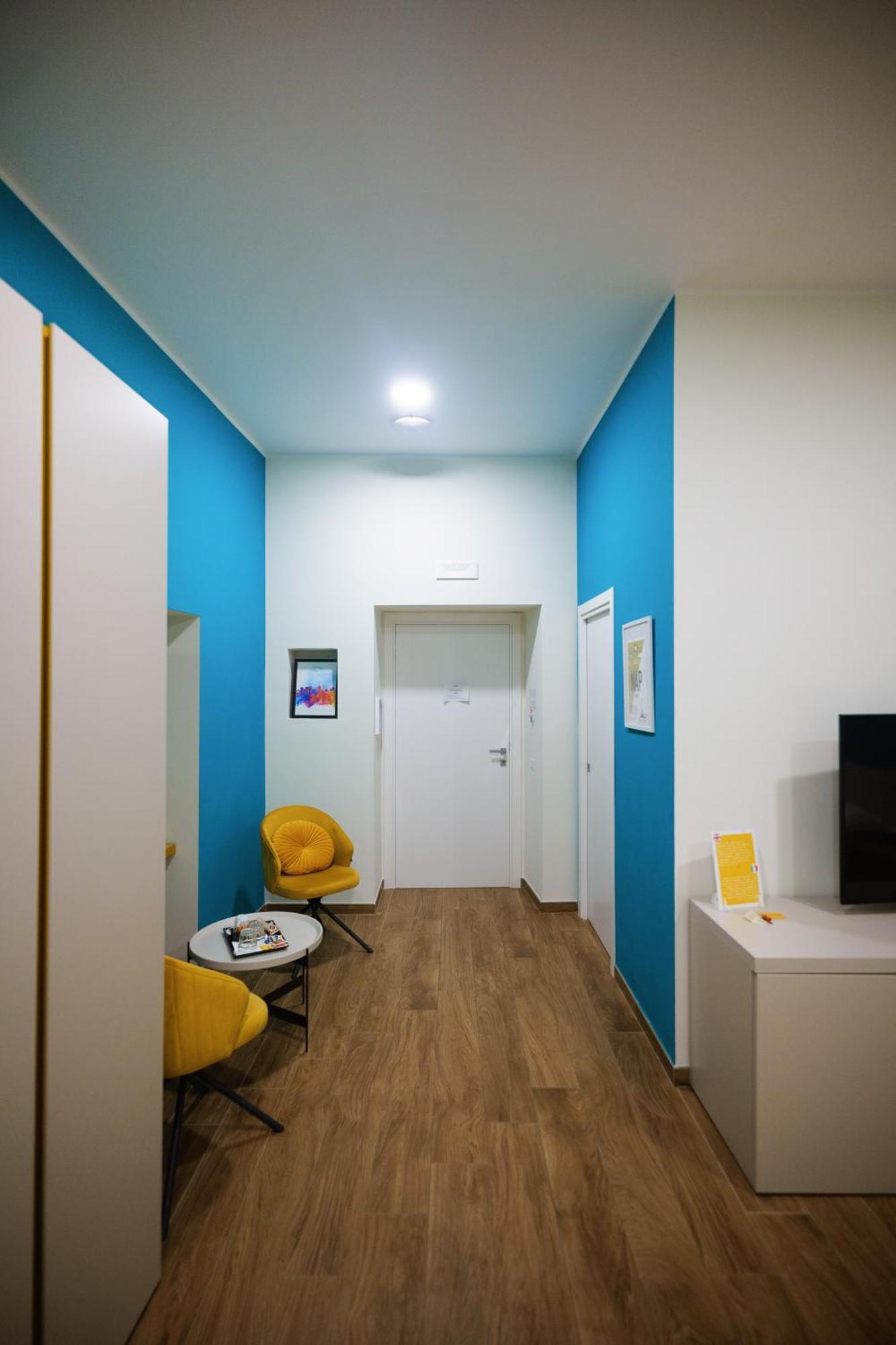 Terminal 1 Guest House Наполи Екстериор снимка