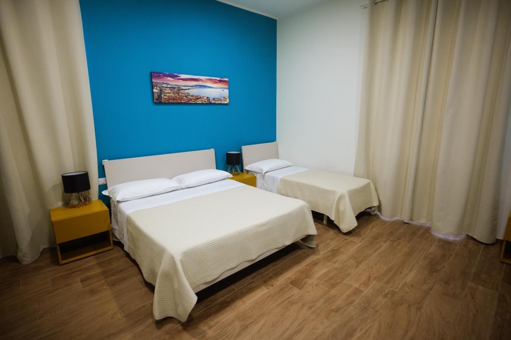 Terminal 1 Guest House Наполи Екстериор снимка