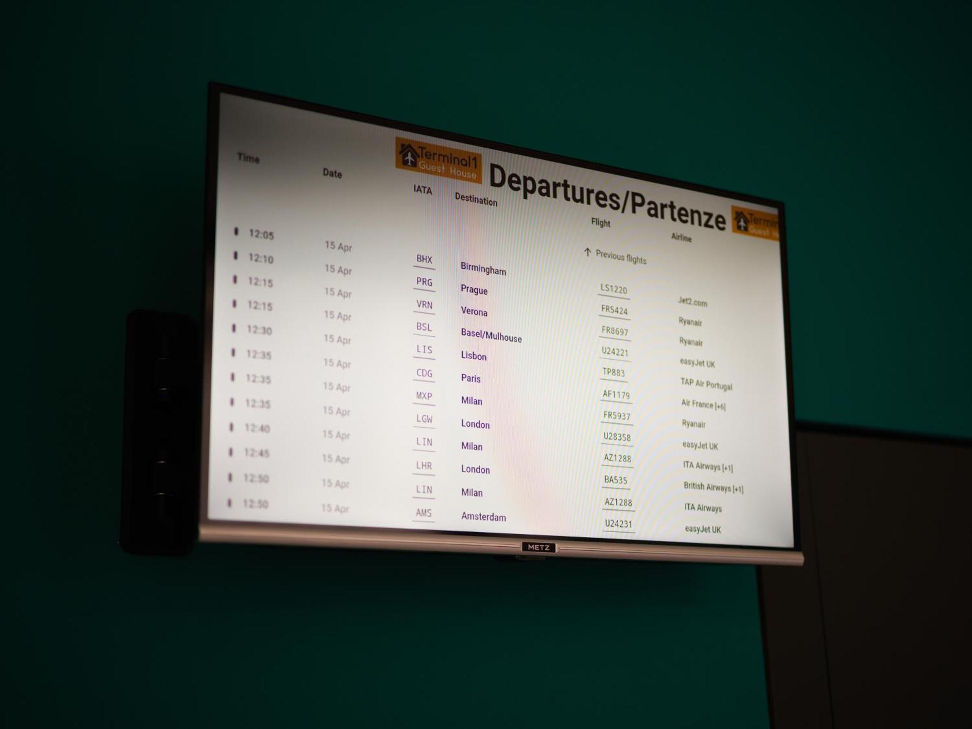 Terminal 1 Guest House Наполи Екстериор снимка