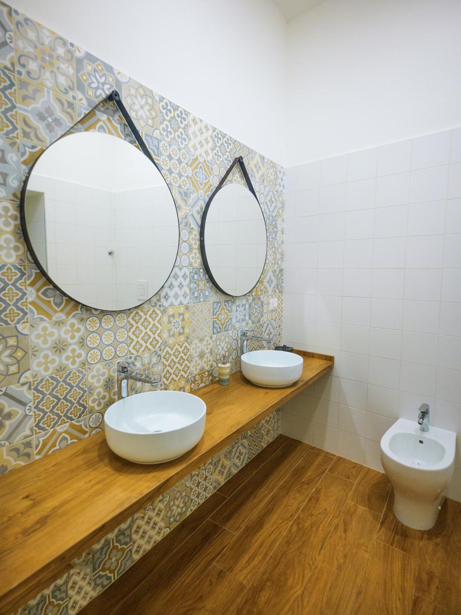 Terminal 1 Guest House Наполи Екстериор снимка
